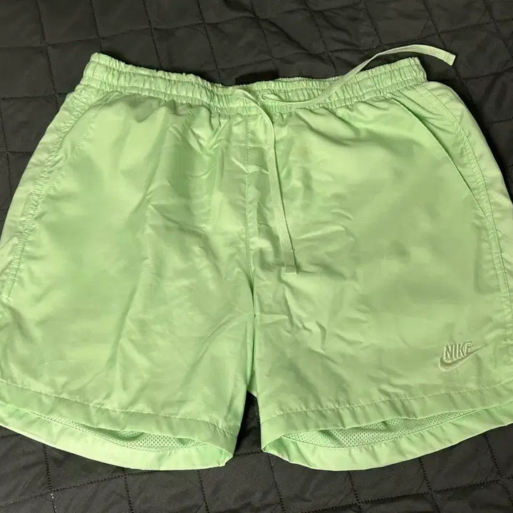 [BUNJANG] Nike Retro Woven Shorts Mint M / 나이키 레트로 우븐 반바지 네온그린 M