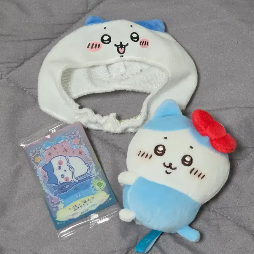 [BUNJANG] Chiikawa Hachiware Hello Kitty Plush Set with Wafer Card and Cat Hat Gacha / 치이카와 하치와레 헬로키티 누이 인형 웨하스 고양이모자 가챠 세트