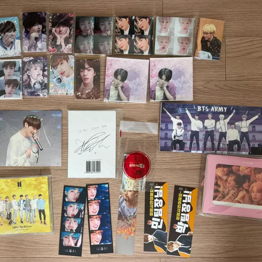 [BUNJANG] BTS Goods Bundle Set / 방탄소년단 BTS 포토카드, 응원봉 등 굿즈 일괄