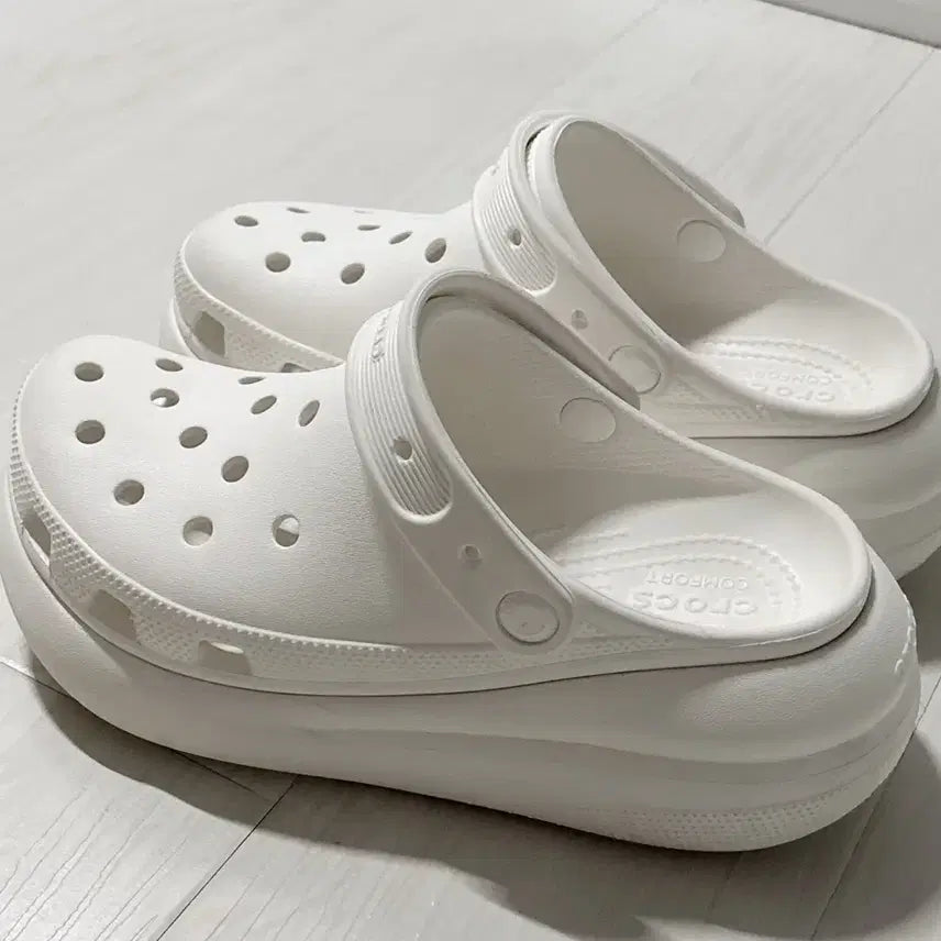 [BUNJANG] Crocs Classic Crush Platform Clogs White 240mm / 크록스 키높이 클래식 크러쉬 플랫폼 클로그