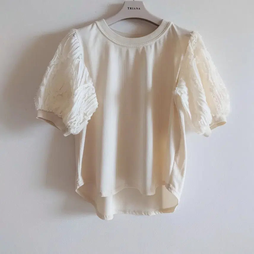 [SOLD OUT] 레이스 퍼프 티셔츠
