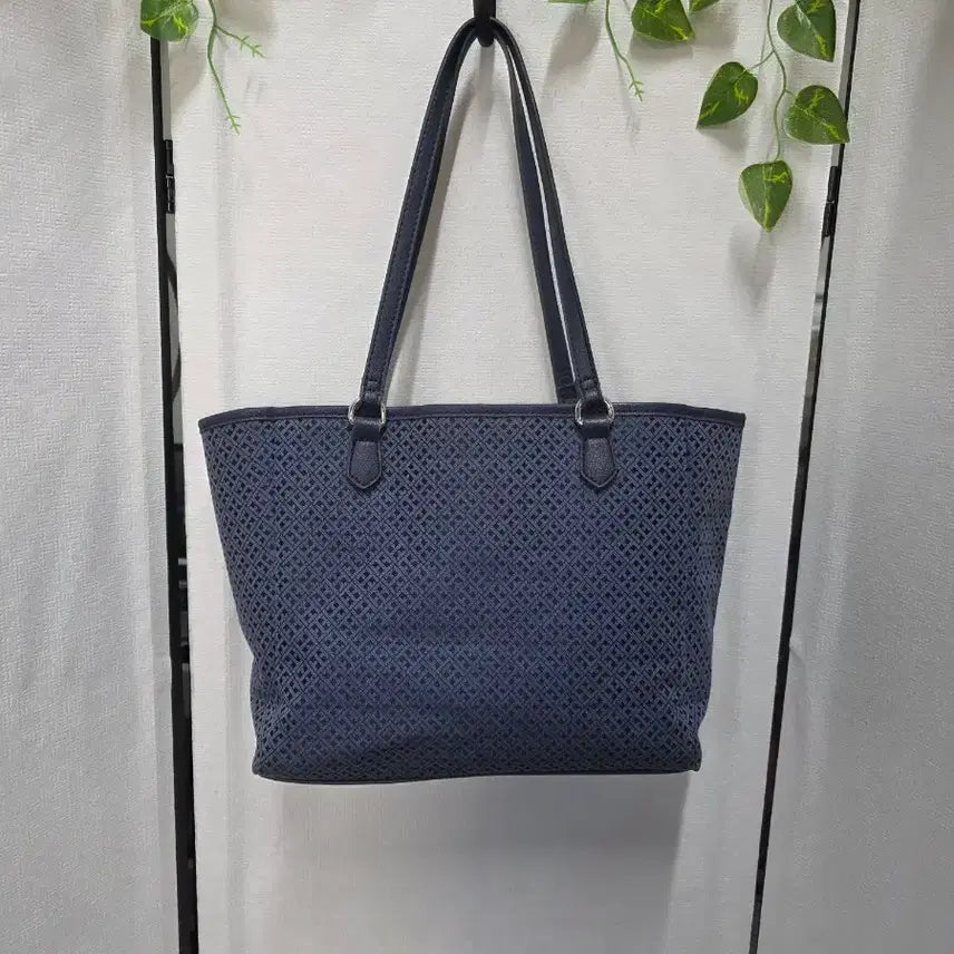 [BUNJANG] Tommy Hilfiger Shoulder Bag Navy / 타미힐피거숄더백