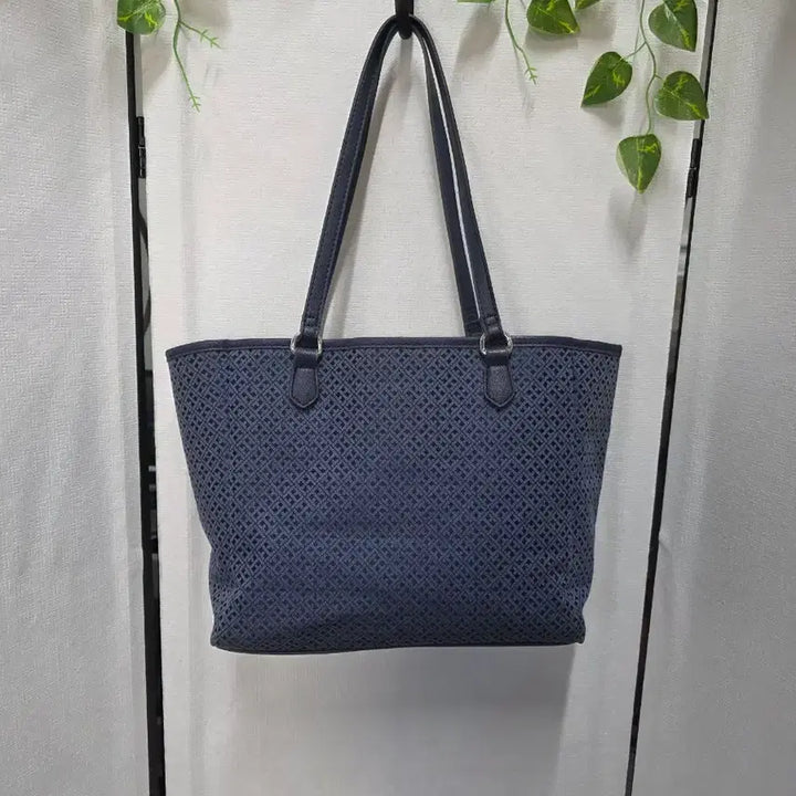[BUNJANG] Tommy Hilfiger Shoulder Bag Navy / 타미힐피거숄더백