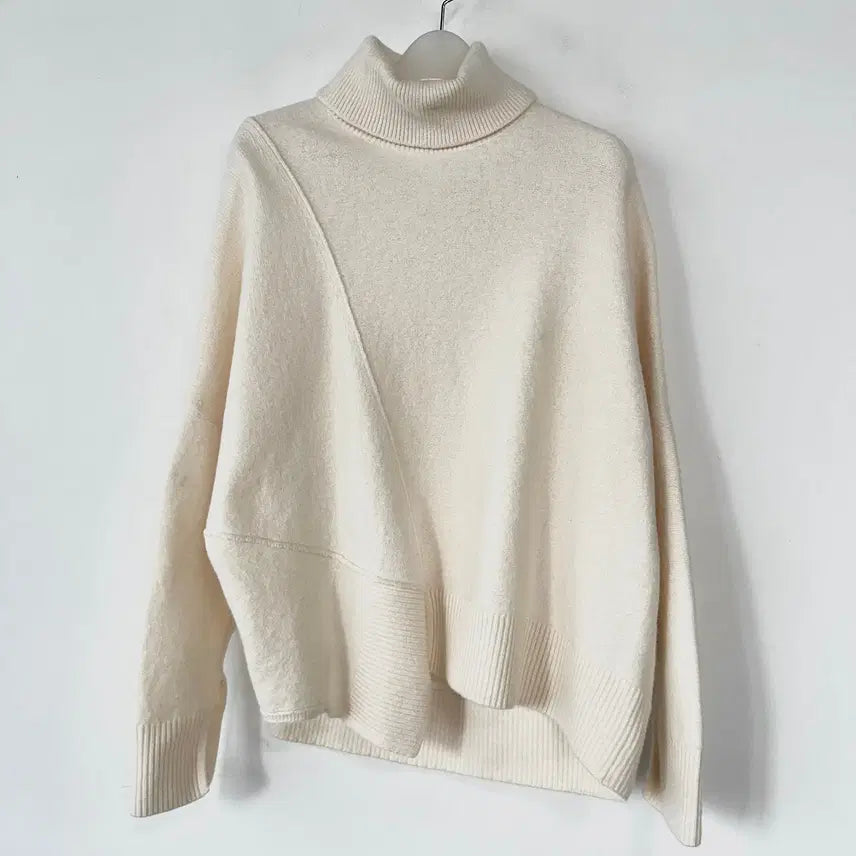 [BUNJANG] COS Asymmetrical Wool Sweater / COS 24 언발 울 스웨터