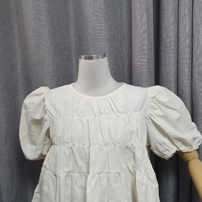 [BUNJANG] White Puff Blouse / 밴딩 화이트 퍼프블라우스