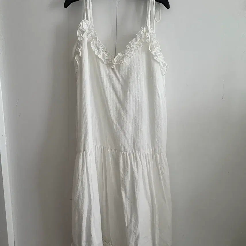 [BUNJANG] So Dingkey Bread Frill Midi Dress / 쏘딩키브레드 프릴 원피스