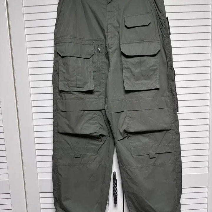 [BUNJANG] Juun.J Multi Cargo Pants Khaki / 준지 juunj / 준지 멀티 카고 팬츠 카키