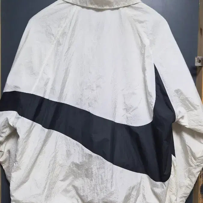 [BUNJANG] Nike Swoosh Woven Jacket Cream / 나이키 스우시 우븐 크림색 자켓
