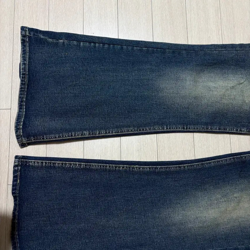 [BUNJANG] Vintage Washed Bootcut Jeans / 빈티지 워싱 부츠컷 청바지