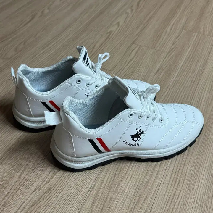 [BUNJANG] Casual Sneakers (Unisex) / 새상품) 해외직구 신발 판매합니다. 캐주얼 운동화 남성여성 패션화 260