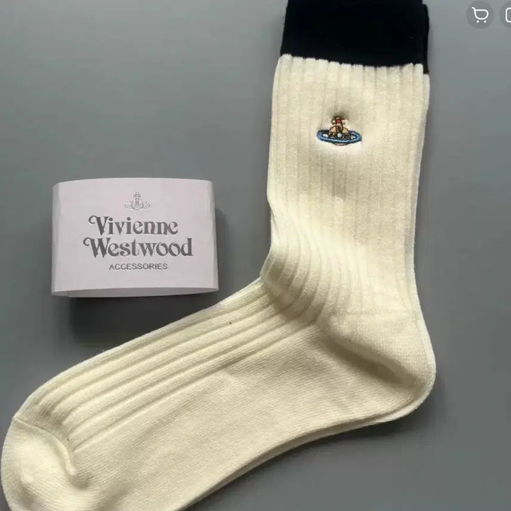 [BUNJANG] Vivienne Westwood Stripe Socks 4-Pair Set / 비비안웨스트우드 스트라이프 양말 4종세트