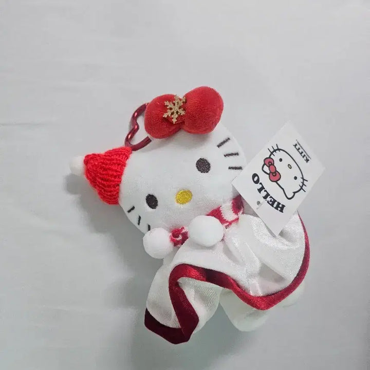 [BUNJANG] Winter Hello Kitty 15cm Plush Keyring with Tags / [새상품,택있음] 15cm 윈터 헬로키티 인형 키링