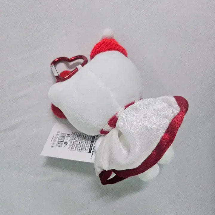 [BUNJANG] Winter Hello Kitty 15cm Plush Keyring with Tags / [새상품,택있음] 15cm 윈터 헬로키티 인형 키링