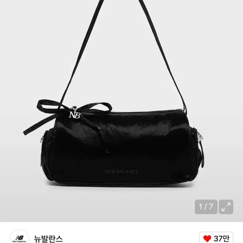 [BUNJANG] New Balance Glossy Mini Shoulder Bag Black / 뉴발란스 글로시 미니 숄더백 블랙
