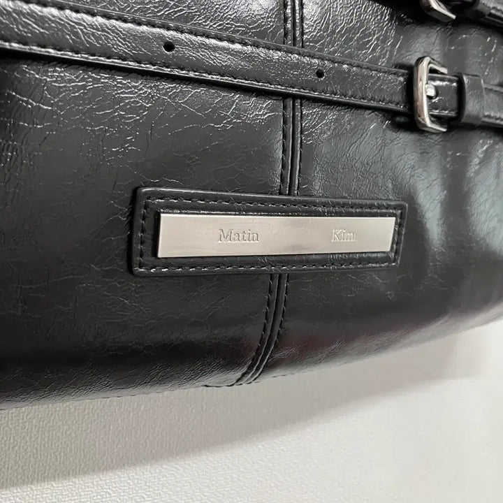 [BUNJANG] Matinkim Belted Strap Shoulder Bag / 마뗑킴 벨티드 스트랩 숄더 백