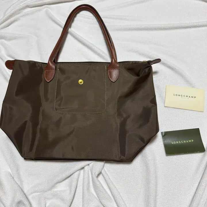 [BUNJANG] Longchamp Le Pliage Shoulder Bag M Khaki / 롱샴 르 플리아쥬 숄더백 M 카키
