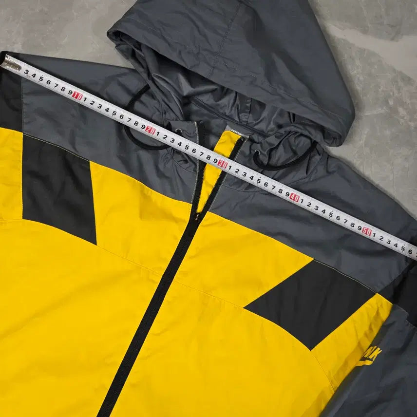 [BUNJANG] Nike Yellow/Grey Windbreaker Jacket / 나이키 옐로우/그레이 바람막이 자켓