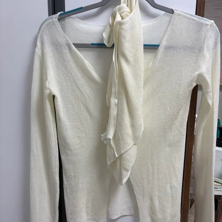 [BUNJANG] Edaul Halterneck Set (Sleeveless Top + Knit) / 어다울 홀터넥 세트 (나시+니트)