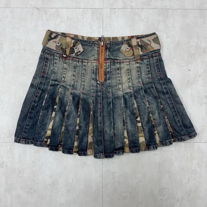 [BUNJANG] JETLAG Camo Mix Denim Pleated Skirt / 