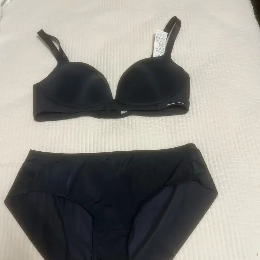 [BUNJANG] Wonderbra Black Bra 80C / 원더브라 블랙 브라 80c