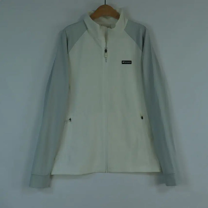 [BUNJANG] Discovery Authentic Windbreaker Jacket White Size 105 Gorpcore / 디스커버리 Discovery 정품 바람막이 자켓 화이트 105 고프코어