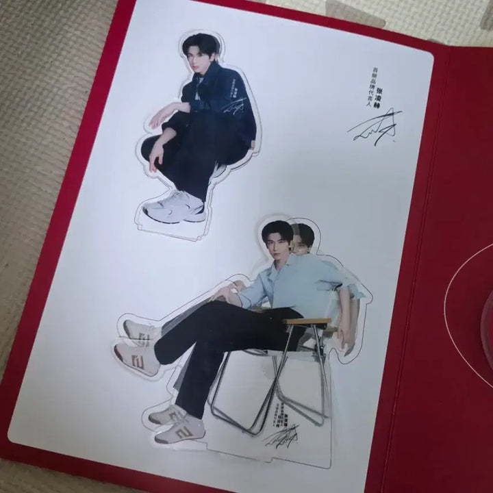 [BUNJANG] Zhang Linghe (Zhang Linghe) Authentic Acrylic Stand Set (4 Pieces) / 정품 장링허 (장릉혁) 아크릴 스탠드 4개 세트 판매