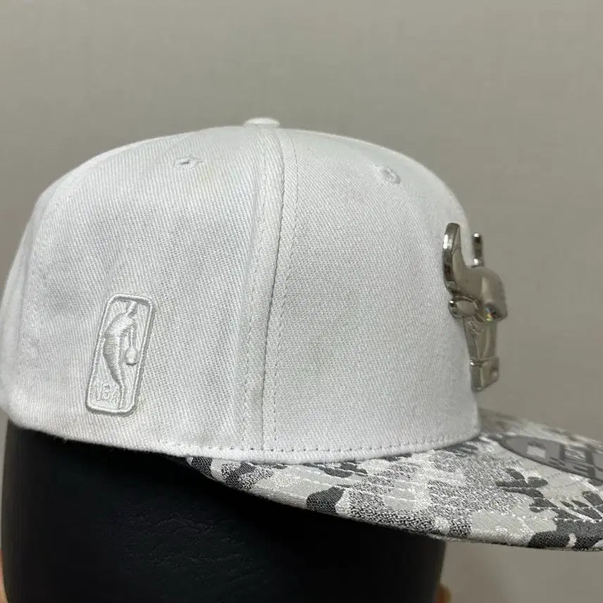 [BUNJANG] NBA Chicago Bulls White Camo Snapback Hat / NBA 시카고 불스 스냅백 화이트 카모
