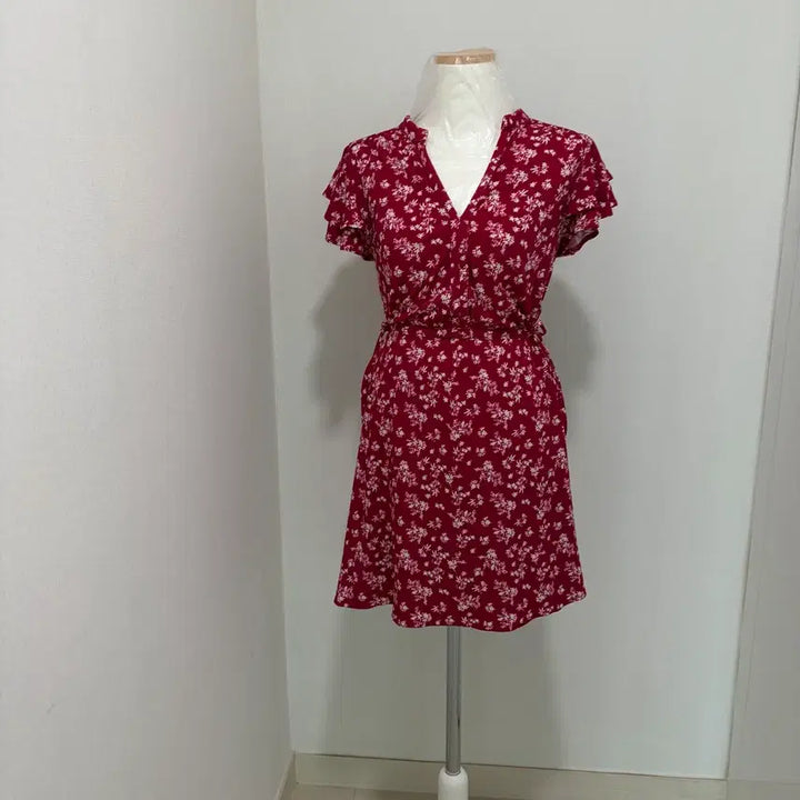 [BUNJANG] Mango Red Flower Wrap Mini Dress / 망고 레드 플라워 랩 스타일 미니 원피스