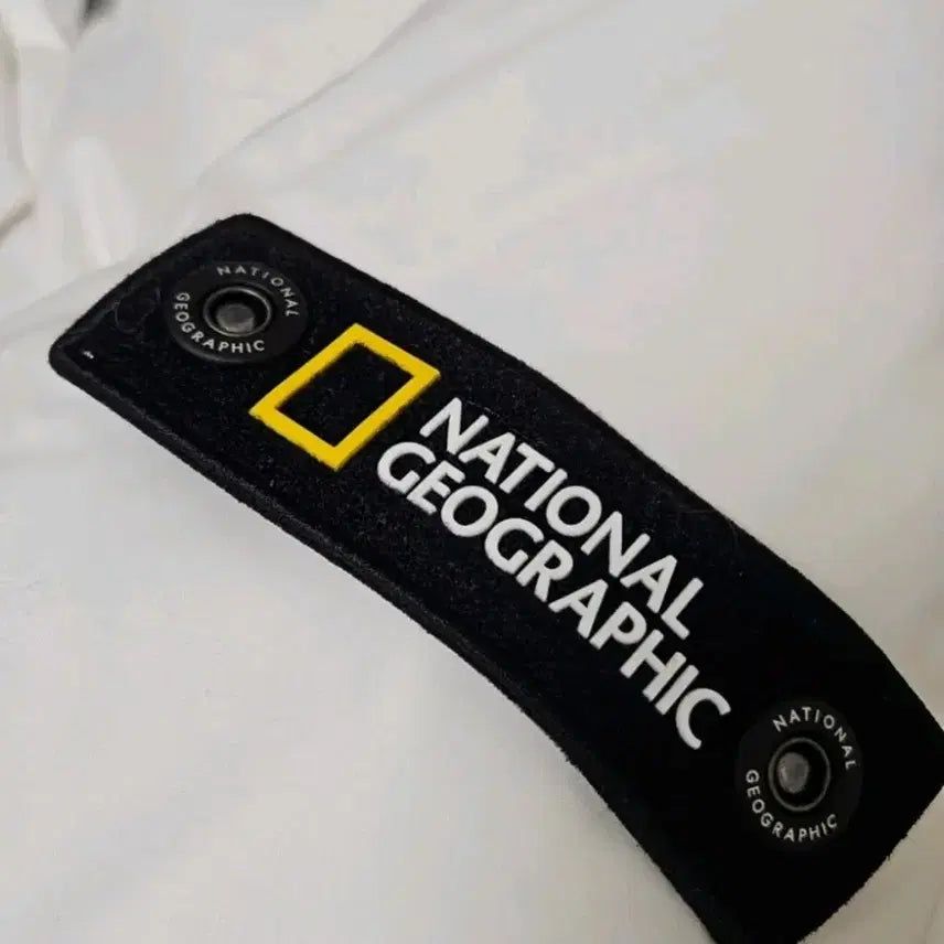 [BUNJANG] National Geographic Walrus Goose Down Puffer Jacket (White, Size 90) / 내셔널지오그래픽 왈러스 구스 다운 점퍼 패딩 (90)