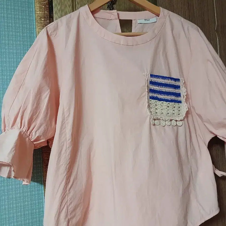 [BUNJANG] Ozneque Patch Pocket Blouse / 오즈세컨)  뜨개패치 포켓  블라우스