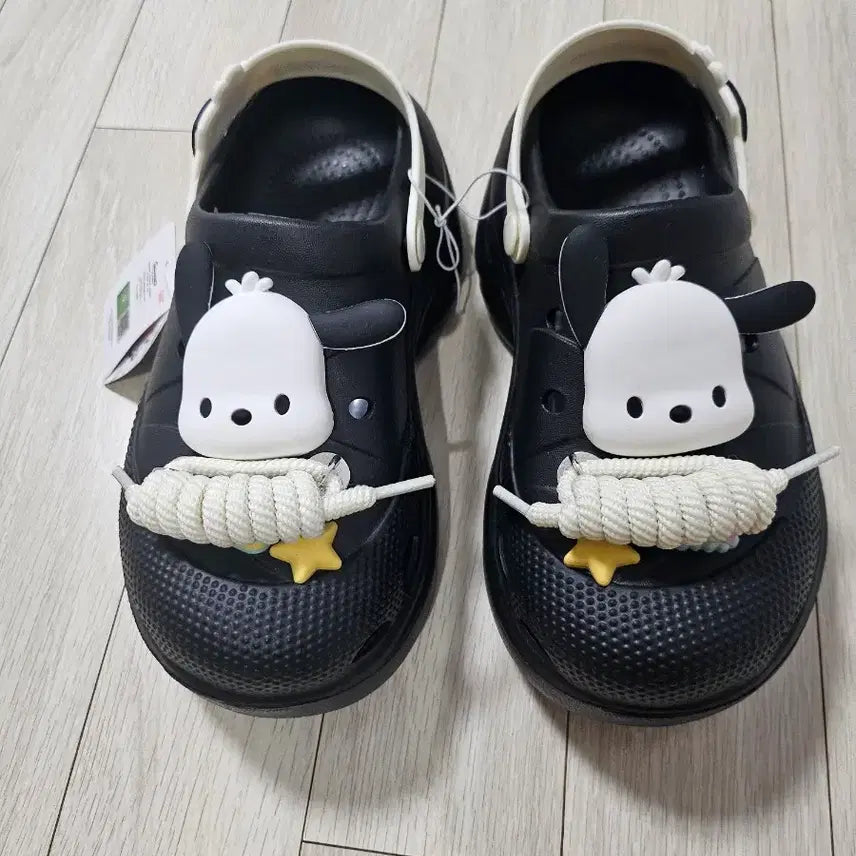 [BUNJANG] Sanrio Pochacco Platform Crocs (Size 250) / 산리오 정품 포차코 키높이 크록스 250