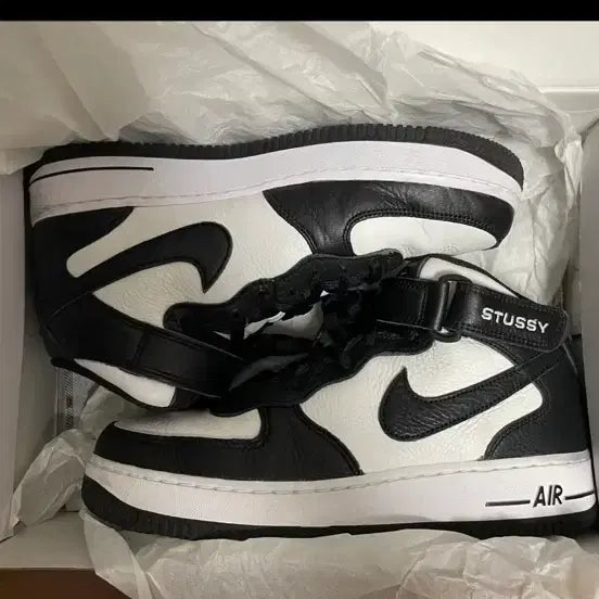 [BUNJANG] Nike x Stussy Air Force 1 Mid "Black White" / 나이키 스투시 에어포스1 미드 블랙 앤 화이트