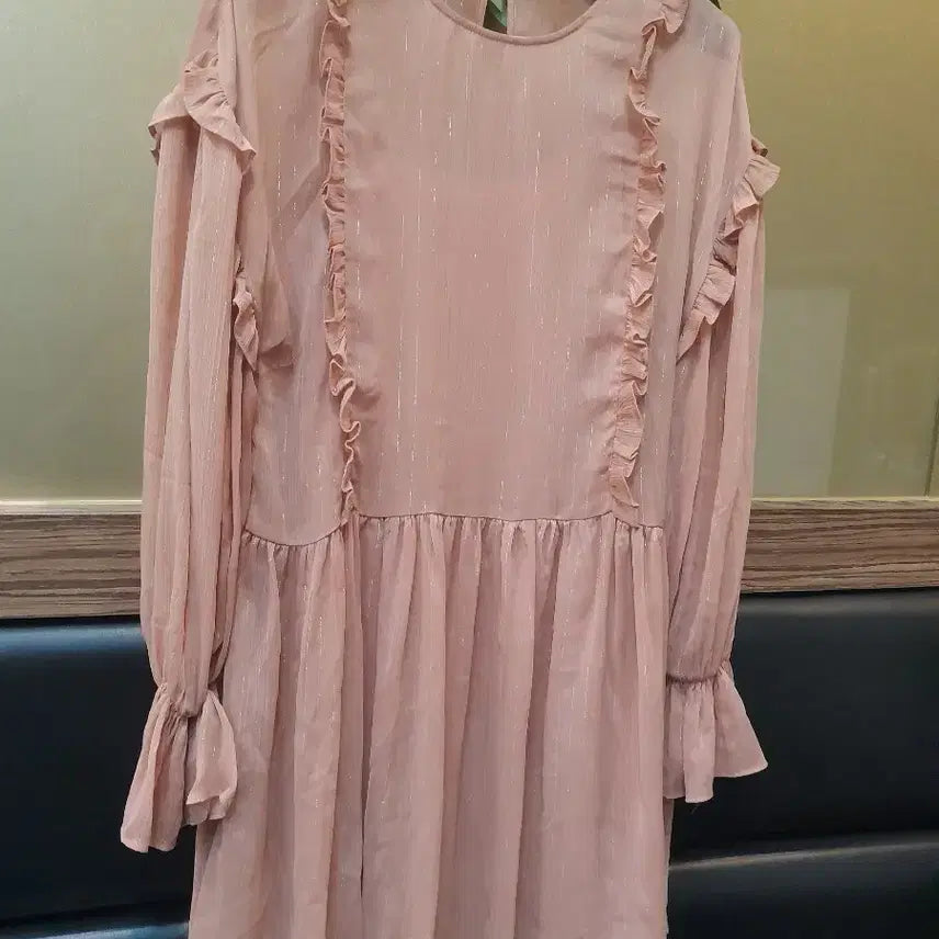 [BUNJANG] Apricot Ruffle Midi Dress / 예쁜 살구빛이 도는 프릴 미디원피스