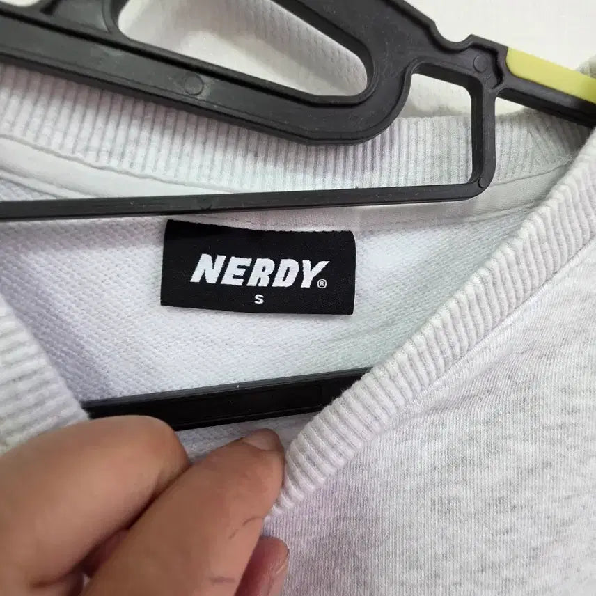 [BUNJANG] NERDY Champs Sweatshirt T-Shirt Grey / 널디 챔프스 맨투맨 티셔츠 회색