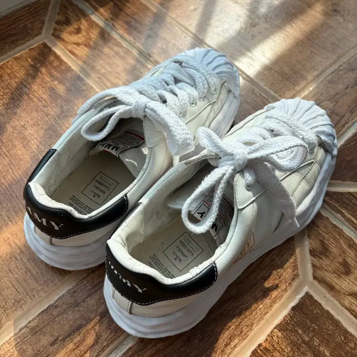 [BUNJANG] Mihara Yasuhiro Blakey Sneakers Size 42 / 미하라 야스히로 블레이키 42 풀박스