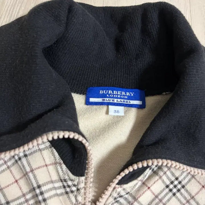 [BUNJANG] Burberry Nova Check Zip-Up Jacket Size 38 / 버버리 노바 체크 집업 38 사이즈