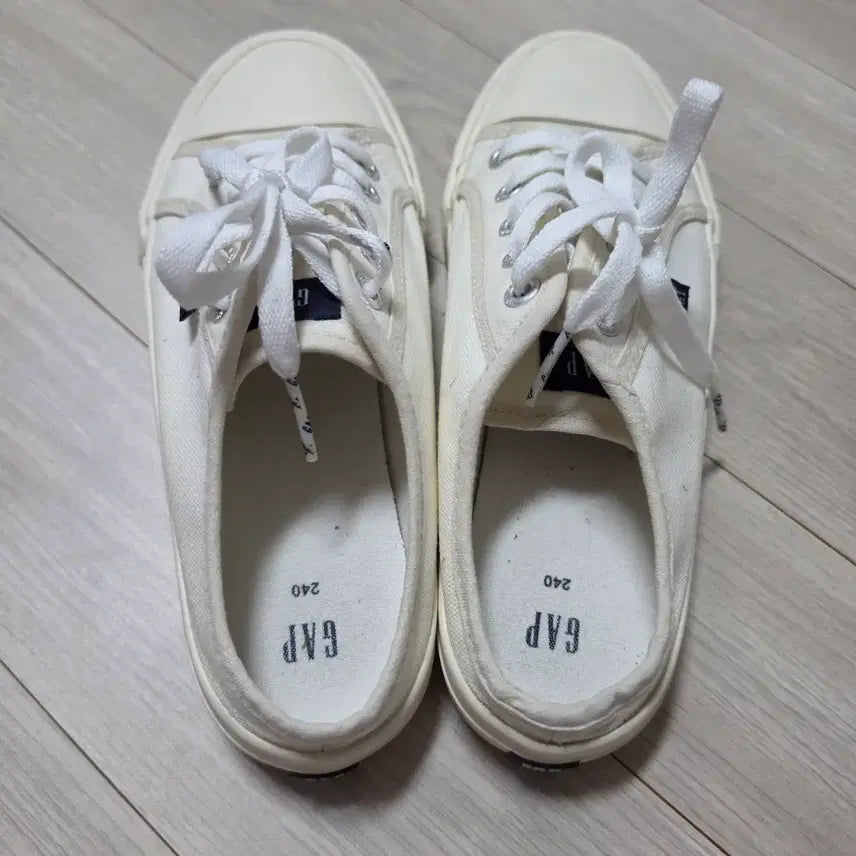 [BUNJANG] GAP Mule Sneakers / 갭 뮬 스니커즈 230