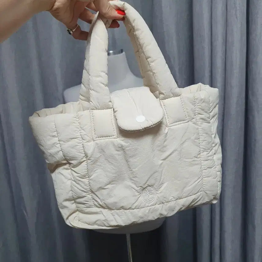 [BUNJANG] Anoetic Cream Tote Bag / 아노에틱 크림 토트백