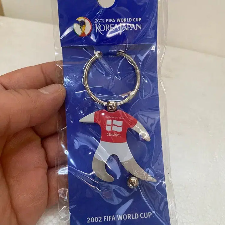 [BUNJANG] Denmark 2002 World Cup Metal Keychain / 덴마크 2002년 월드컵열쇠고리/ 요316