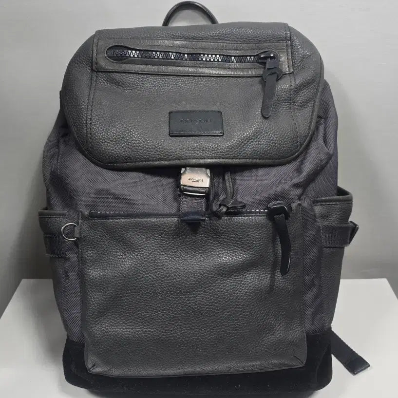 [BUNJANG] Coach Manhattan Leather Suede Backpack / 코치 그레이 레더 스웨이드 맨하탄 백팩
