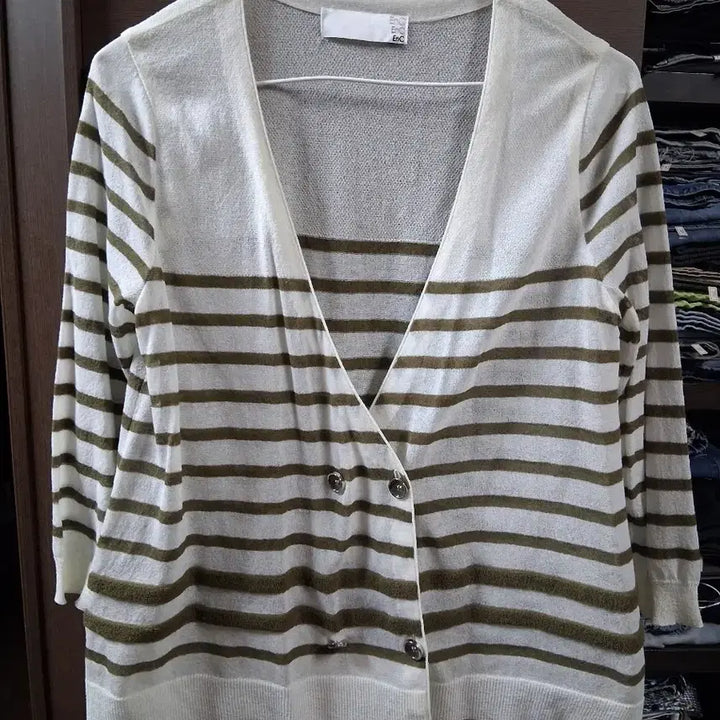 [BUNJANG] EnC Stripe V-Neck Cardigan / EnC 스트라이프 브이넥 가디건(55)