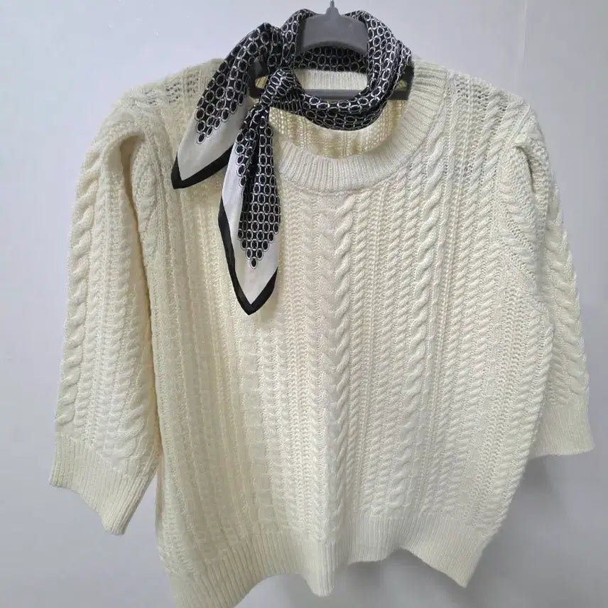 [BUNJANG] Shoulder Puff Cable Knit Sweater (Ivory, Size 55-66) / 어깨퍼프 케이블니트 (55~66)