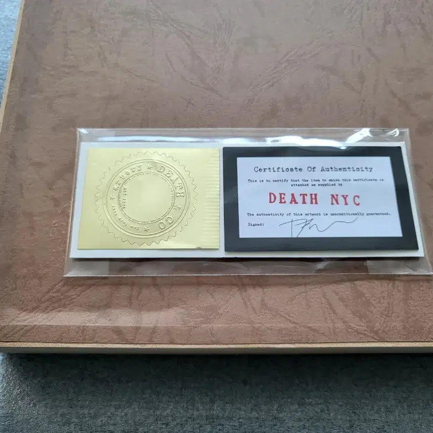 [BUNJANG] DEATH NYC Graffiti Pop Art Print Wood Frame / DEATH NYC의 그래피티 팝아트 판화.고급 미송 원목에 유리액자