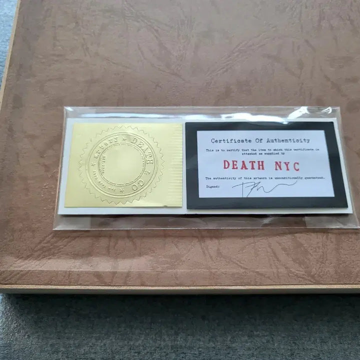 [BUNJANG] DEATH NYC Graffiti Pop Art Print Wood Frame / DEATH NYC의 그래피티 팝아트 판화.고급 미송 원목에 유리액자