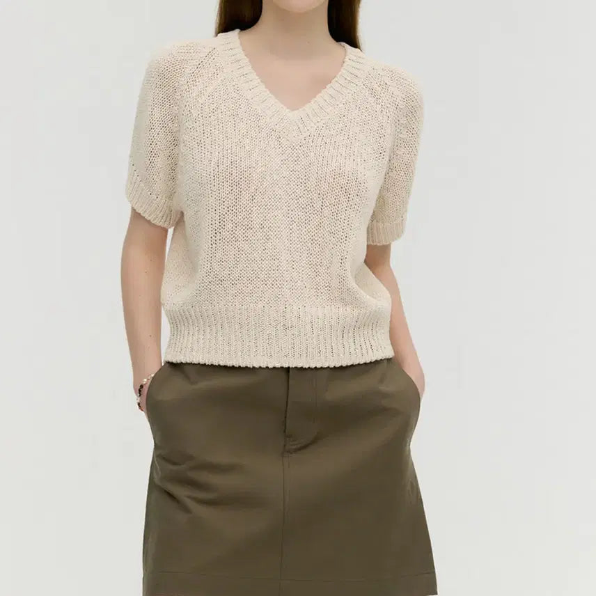 [BUNJANG] Mongdol Beige V-neck Knit Short Sleeve / 몽돌 베이지 브이넥 니트 반팔