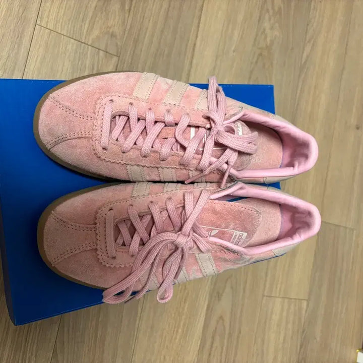 [BUNJANG] Adidas Bermuda Pink 220 / 아디다스 버뮤다 핑크 220 크림구매