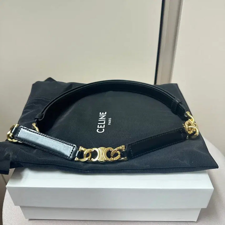 [BUNJANG] Celine Gold Buckle Adjustable Belt / Celine 금장 버클 조절형 벨트