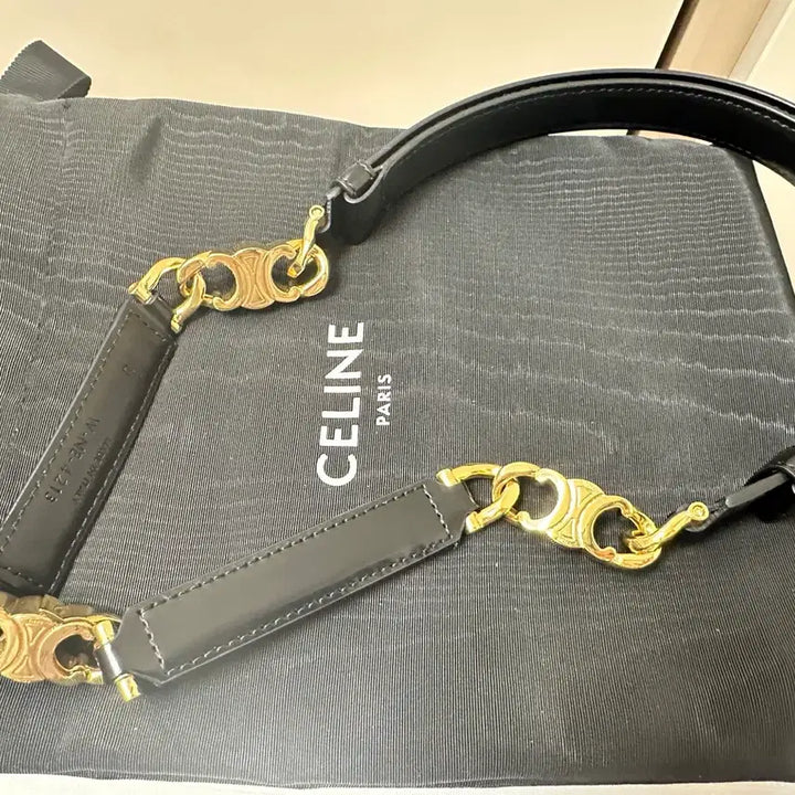 [BUNJANG] Celine Gold Buckle Adjustable Belt / Celine 금장 버클 조절형 벨트
