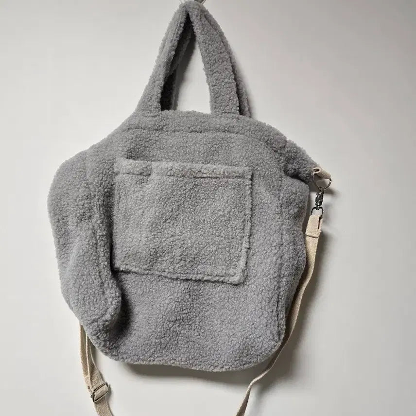 [BUNJANG] Fleece Crossbody Bag / 뽀글이 크로스백