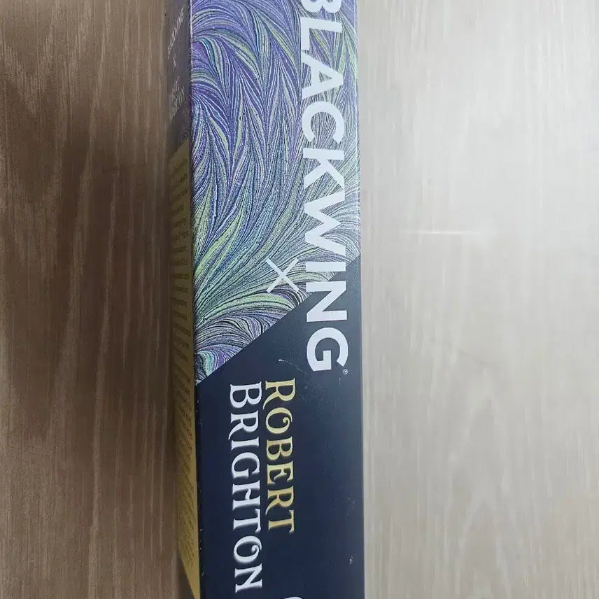 [SOLD OUT] 한정판 블랙윙 연필